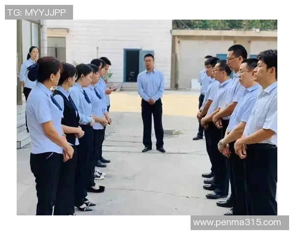 北京足球队转型之路的纪实探索与发展历程分析 北京足球队转型之路的纪实探索与发展历程分析