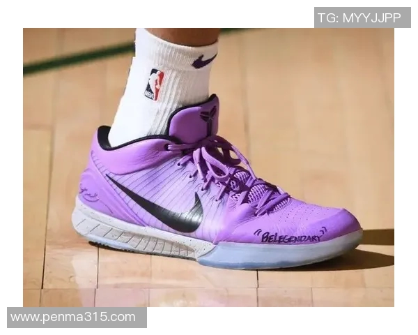 英超网球装备选购指南精选球鞋推荐助你提升场上表现