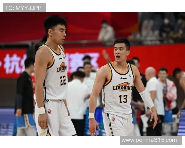 篮球深度解析北京篮球队防守反击战术与欧冠足球的精彩对比 篮球深度解析北京篮球队防守反击战术与欧冠足球的精彩对比