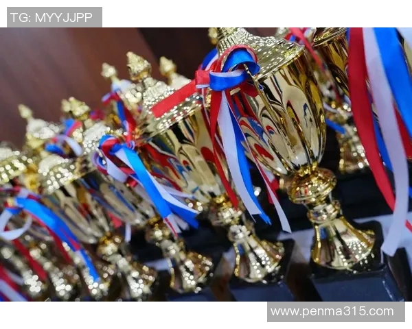 武汉街舞队在运动街舞力量排行榜中荣获第二名展现出强大实力与魅力 武汉街舞队在运动街舞力量排行榜中荣获第二名展现出强大实力与魅力